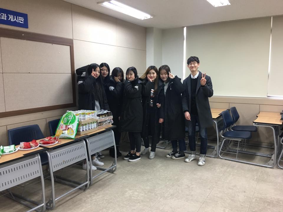 2017-02-15 '졸업식' 1번째 첨부파일 이미지