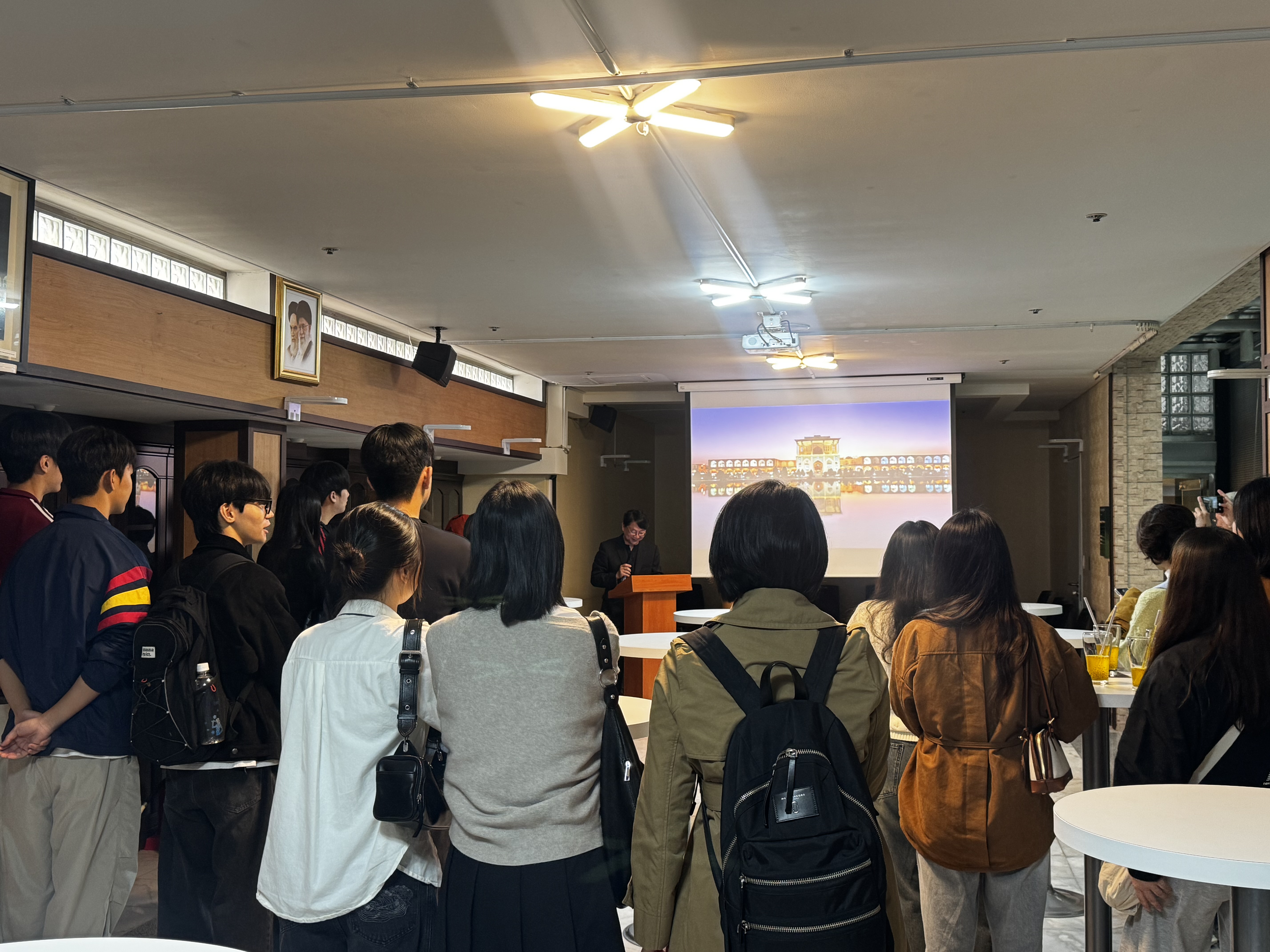 이란 대사관 견학 3번째 첨부파일 이미지